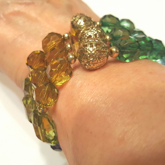 Nice 6" stretch (3 layer) beaded bracelet.… - Picture 5 of 5
